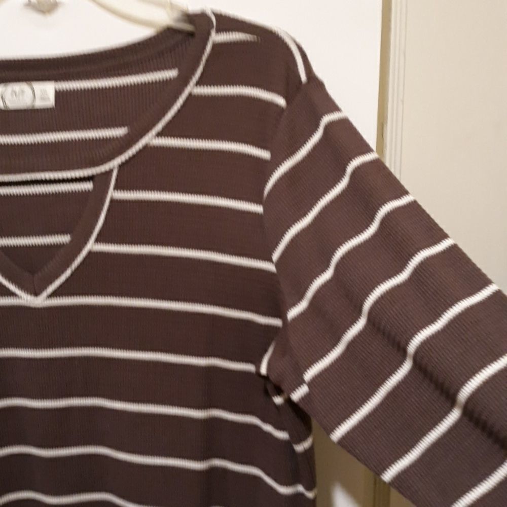 Extra extra large v-neck top - Picture 7 of 8
